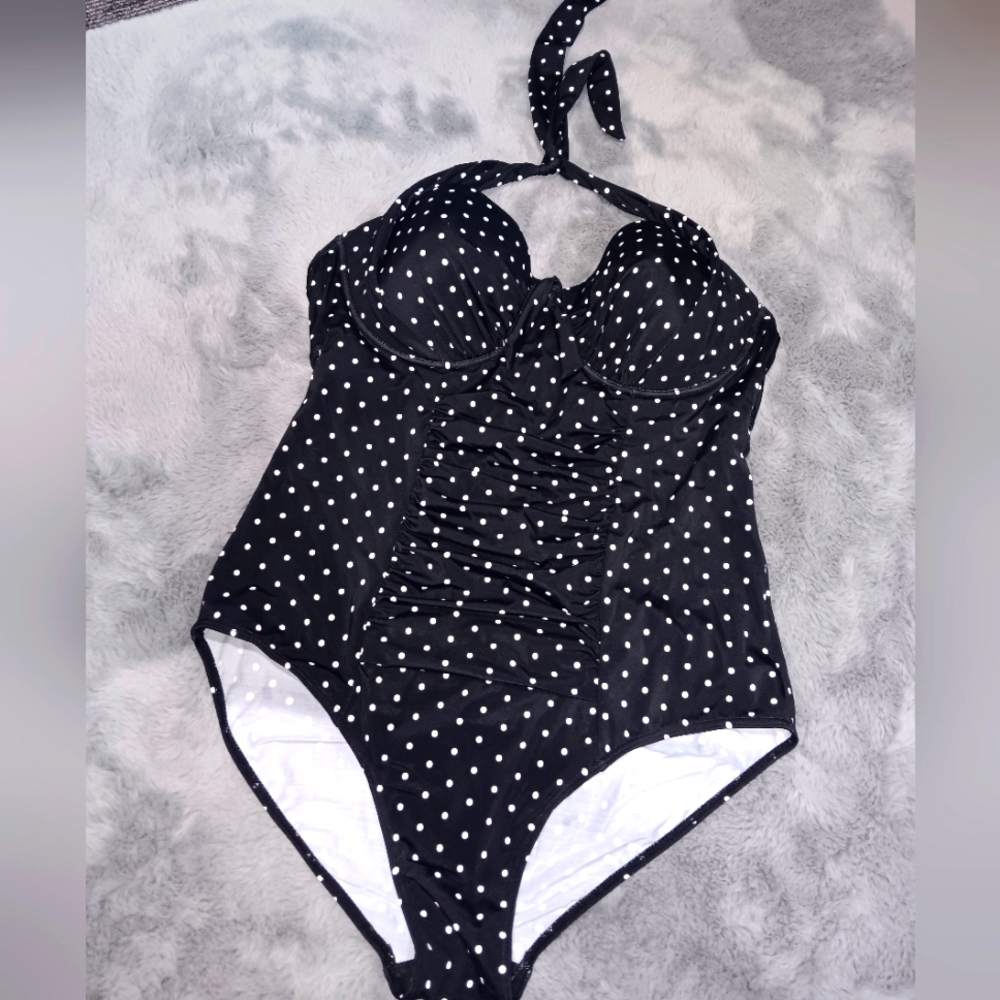 One piece swimsuit